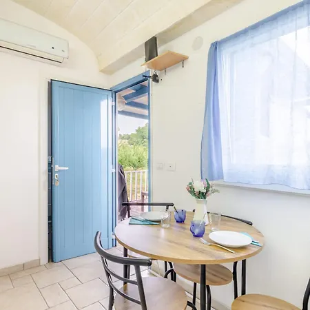 Balaton 15 Minutes Drive - Calm And Private 度假居 *
